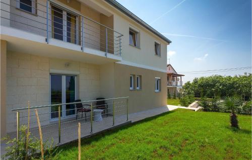 Κήπος έξω από το Villa Renata