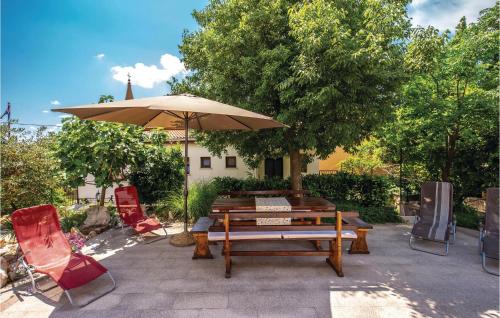 Beautiful Apartment In Jadranovo