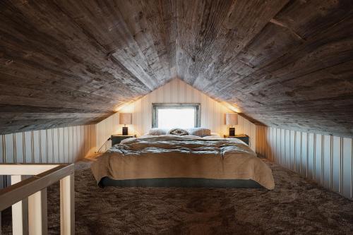 Gallery image of Relaxing cabin with a hot tub and sauna in south coast of Iceland in Kerhraun