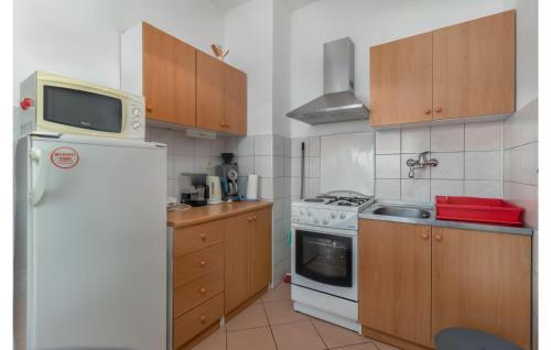 Awesome Apartment In Novi Vinodolski