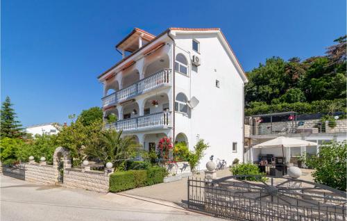 Cozy Apartment In Crikvenica