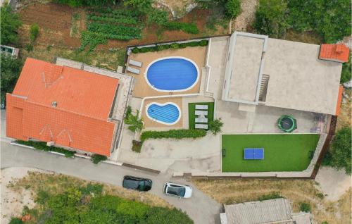 Fotografia z galérie ubytovania Holiday Home Zagvozd 05 v destinácii Zagvozd