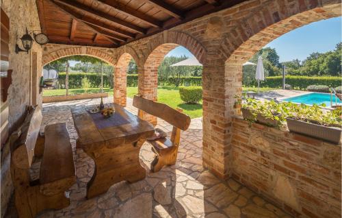 Awesome Home In Porec