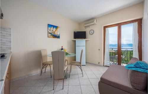 Awesome Apartment In Labin With Sauna