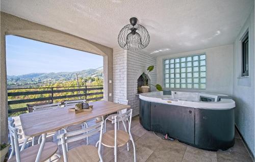 Amazing Home In Ivancici With Wifi