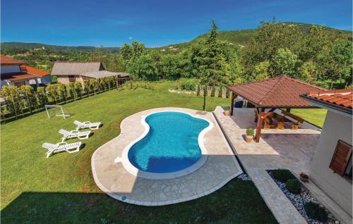 Kolam renang di atau dekat dengan Nice Home In Drazice With Wifi