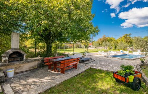 Stunning Home In Malinska