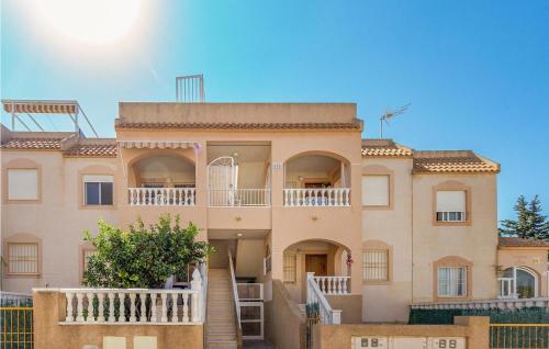 Beautiful Apartment In Torrevieja With Wifi
