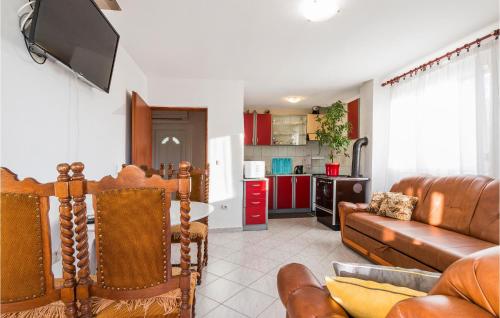 Beautiful Home In Fazana