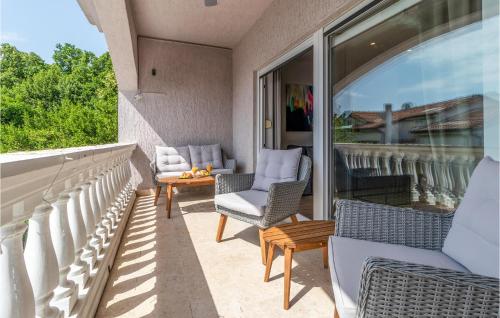 Μπαλκόνι ή βεράντα στο Stunning Apartment In Pobri