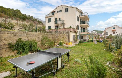 1 Bedroom Beach Front Apartment In Podstrana