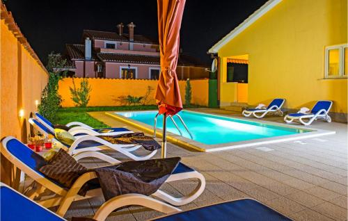 Holiday Home Labin Presika