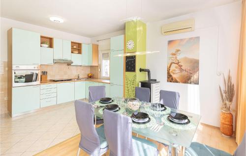 Pet Friendly Apartment In Podstrana With Wifi