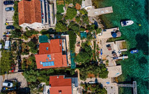 Three-Bedroom Apartment In Lumbarda