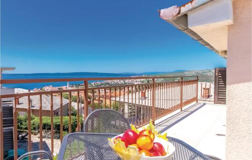 2 Bedroom Cozy Apartment In Novi Vinodolski