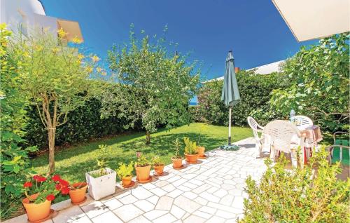 2 Bedroom Cozy Apartment In Novi Vinodolski