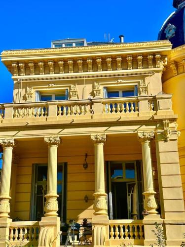 Appartement exceptionnel belle époque avec grande terrasse plein sud