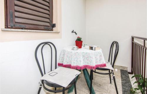 4 Bedroom Gorgeous Apartment In Starigrad