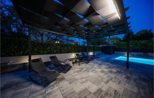 Stunning Apartment In Zadar