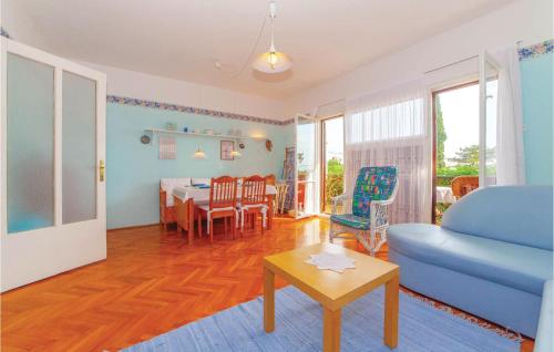 1 Bedroom Cozy Apartment In Kraljevica