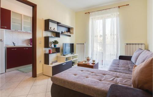 Two-Bedroom Apartment In Porec