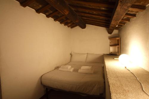 Top floor studio in Campo de Fiori