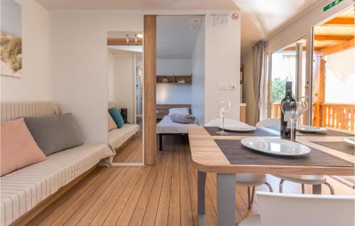 Beautiful Home In Biograd Na Moru