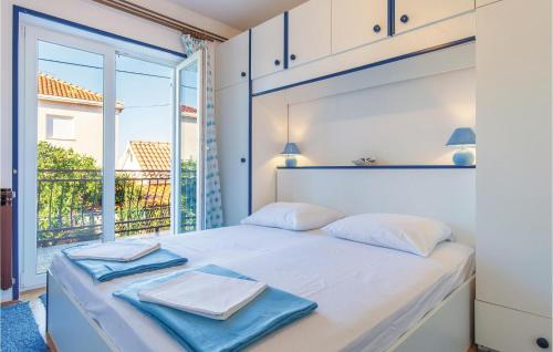 Apartment Kneza 02