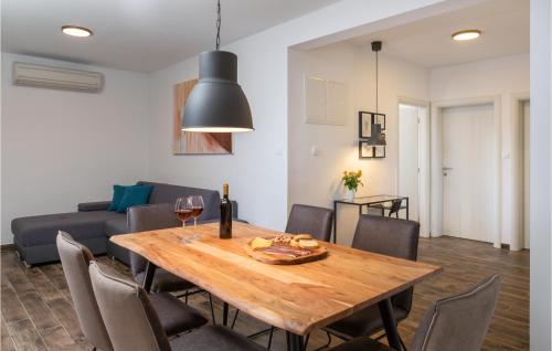 Gorgeous Home In Kastel Sucurac