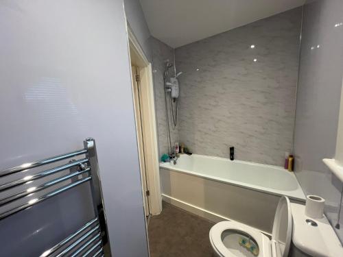 Koupelna v ubytování The Coral Guest House 1 Fratton Park Portsmouth