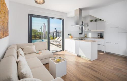 Kuchyňa alebo kuchynka v ubytovaní Ferienhaus - Porec-Radmani