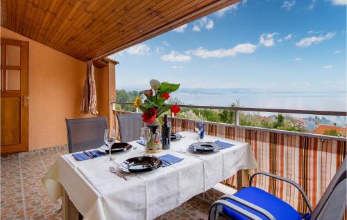 2 Bedroom Lovely Apartment In Lovran