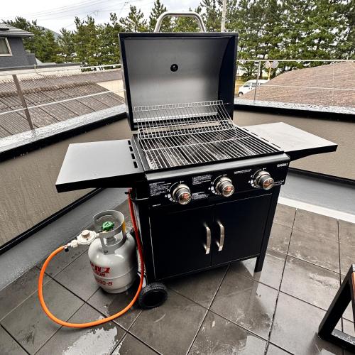 Barbacoa disponible para clientes en la villa