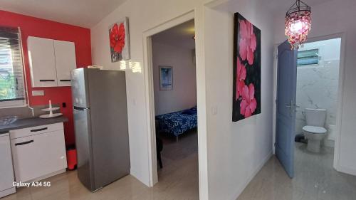 Koupelna v ubytování GÎTES CAPRA POMME SURETTE-SPA pomme surette SPA
