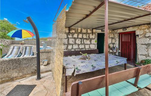 Αίθριο ή υπαίθριος χώρος στο Pet Friendly Home In Blizna Donja