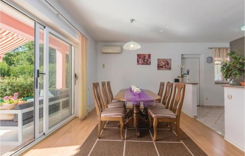 Awesome Home In Porec