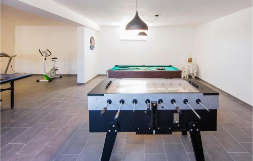 Amazing Home In Fazana