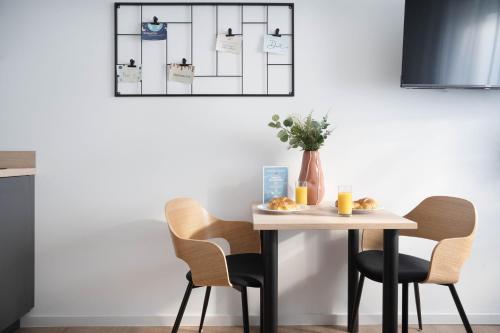 Φωτογραφία από το άλμπουμ του Central Bonn Apartments I private parking I home2share στη Βόννη