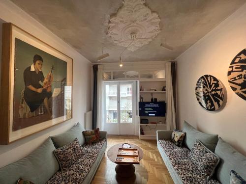 Timeless Athens Cozy Apartment