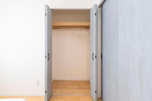 Gallery image of Sky Blu 旭川駅徒歩10分 モニター付きワークスペース完備 in Asahikawa