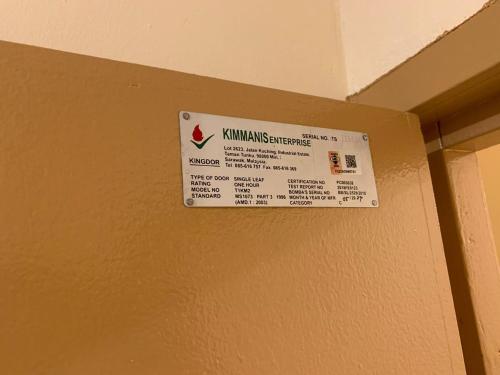 Certificado, premio, señal o documento que está expuesto en T Lodge, Kapit