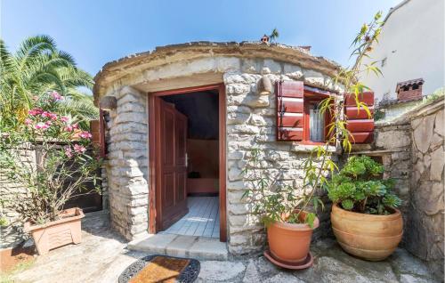 Nice Home In Pula With Wifi