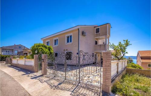 Beautiful Apartment In Novi Vinodolski
