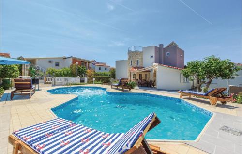 Beautiful Home In Vir With Wifi