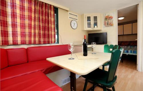 2 Bedroom Amazing Stacaravan In Trogir