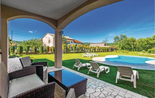 Πισίνα στο ή κοντά στο Nice Home In Drazice With Wifi