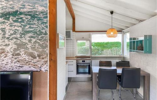 Φωτογραφία από το άλμπουμ του Nice Home In Warmenhuizen With Wifi σε Schoorldam