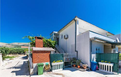 Cozy Apartment In Trogir With Wifi