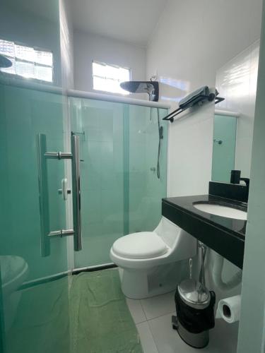 Bilik mandi di Apartamentos Ana Clara