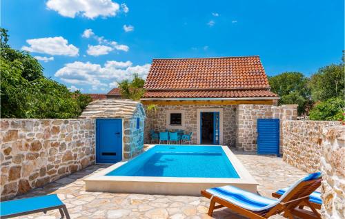 Nice Home In Drnis With Wifi